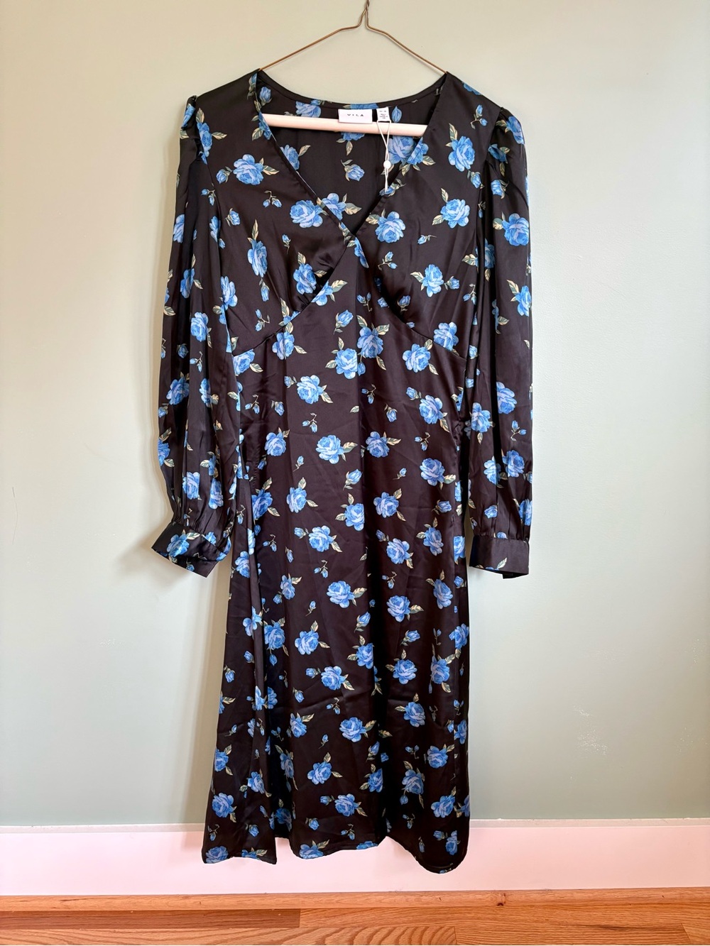 VILA Black Midi Dress with Blue Rose Print
